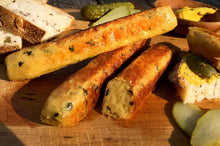 Load image into Gallery viewer, Suzy Spoons - Vegetable Sausages - Kale & Cauliflower (6 sausages, 370g)